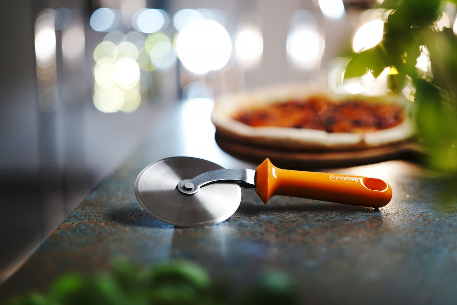 Pizzer Heavy-Duty Pizza Cutter - Hendi — miniature 2
